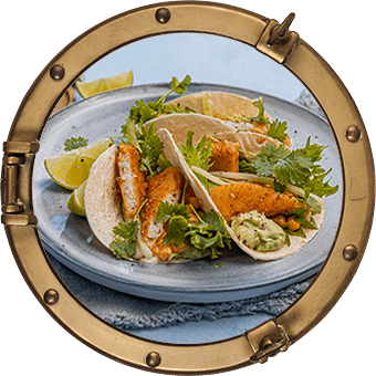 Fiskpinnetacos med guacamole och majsröra