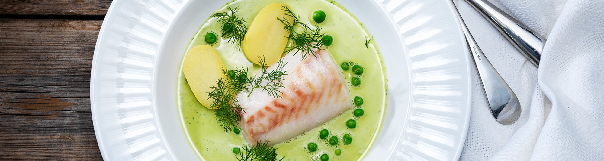 Ugnsbakad torsk i dill- och misobuljong