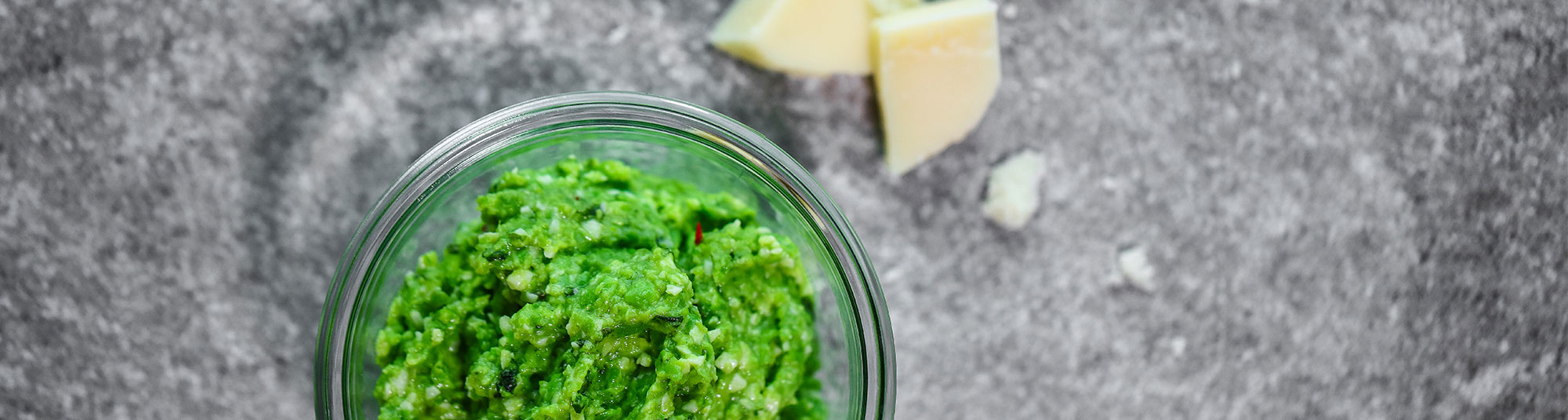 Ärtpesto på svenska Ebba ärter