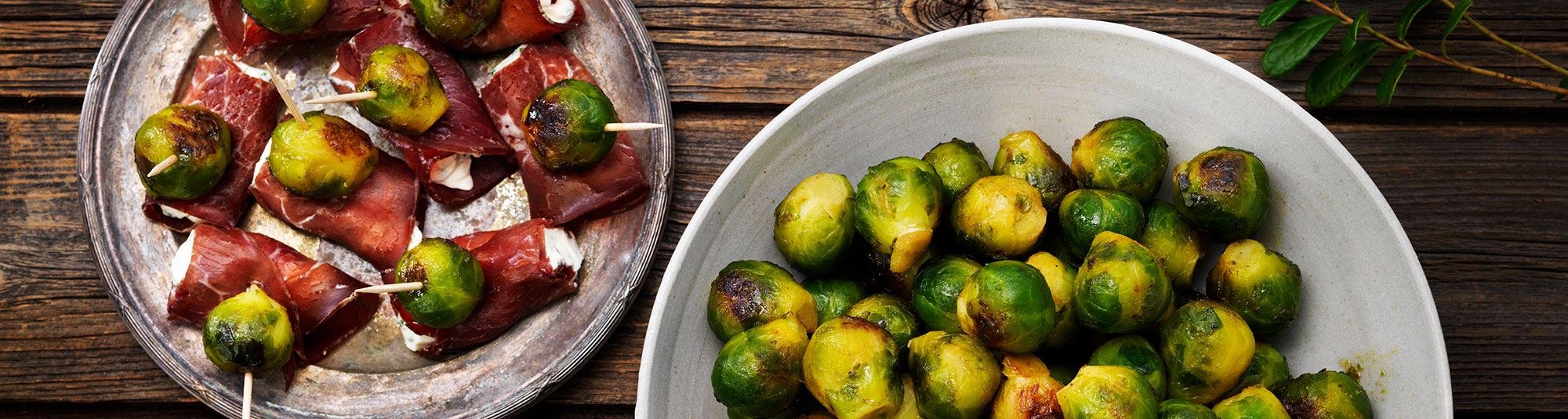 Fylld bresaola med honungsglaserad brysselkål