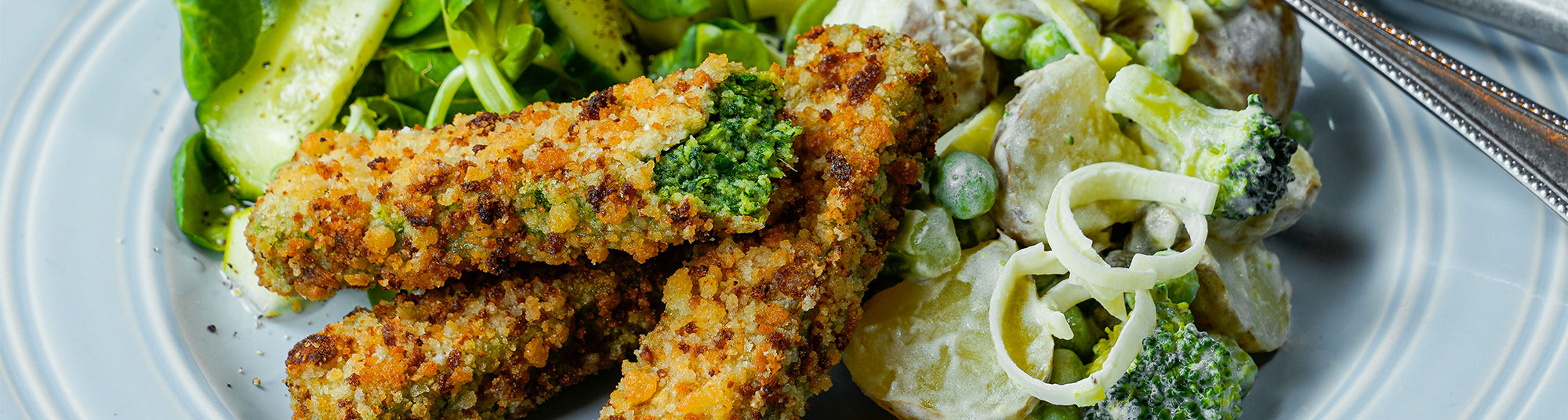 Spenatpinnar med potatissallad