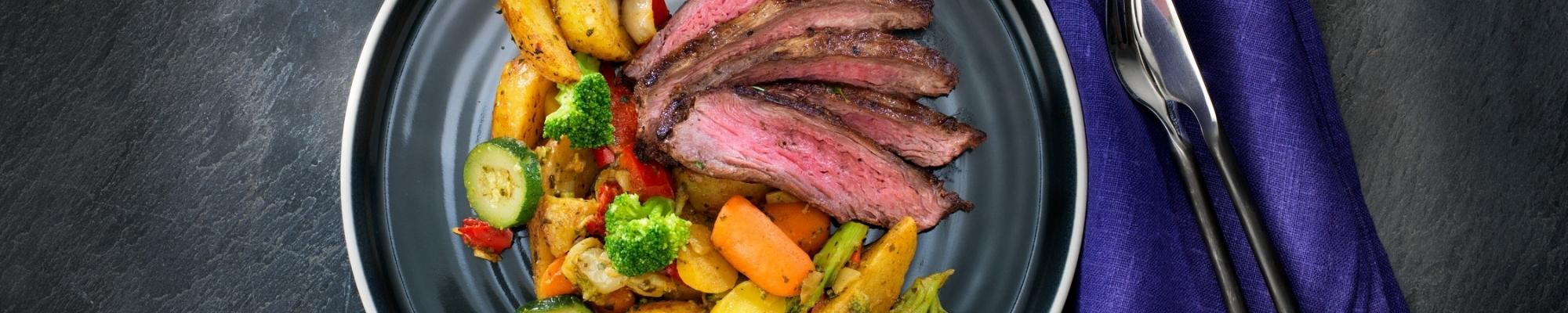 Garden Style ugnsgrönsaker med flap steak och tryffelmajonäs