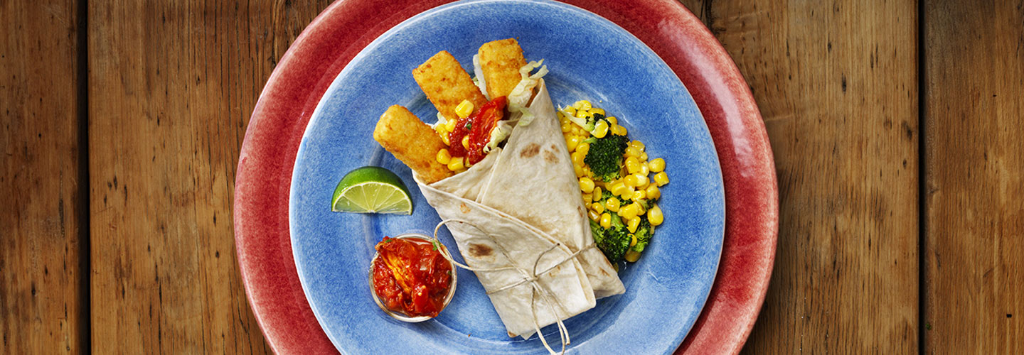 Fiskburritos med tomatsalsa och guacamole