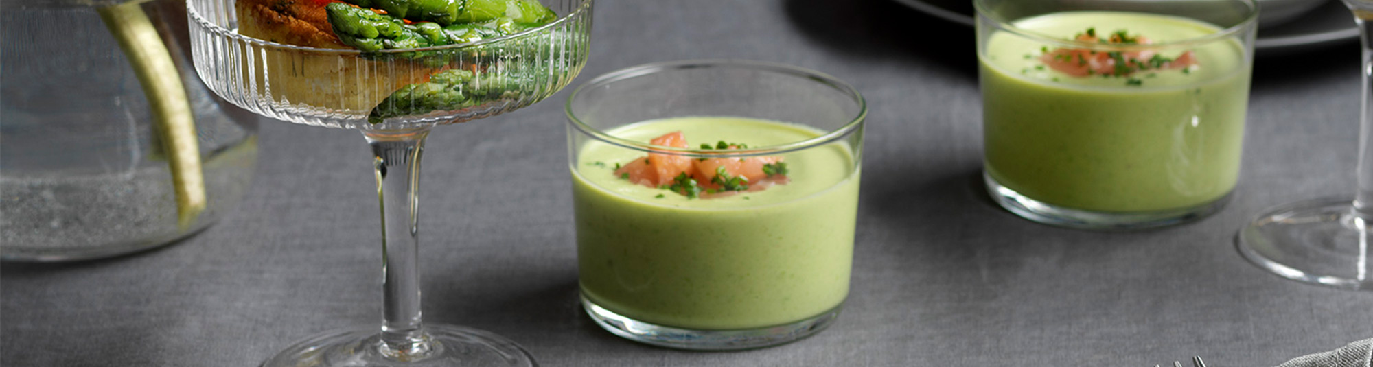 Grön ärtsoppa med kokosmjölk