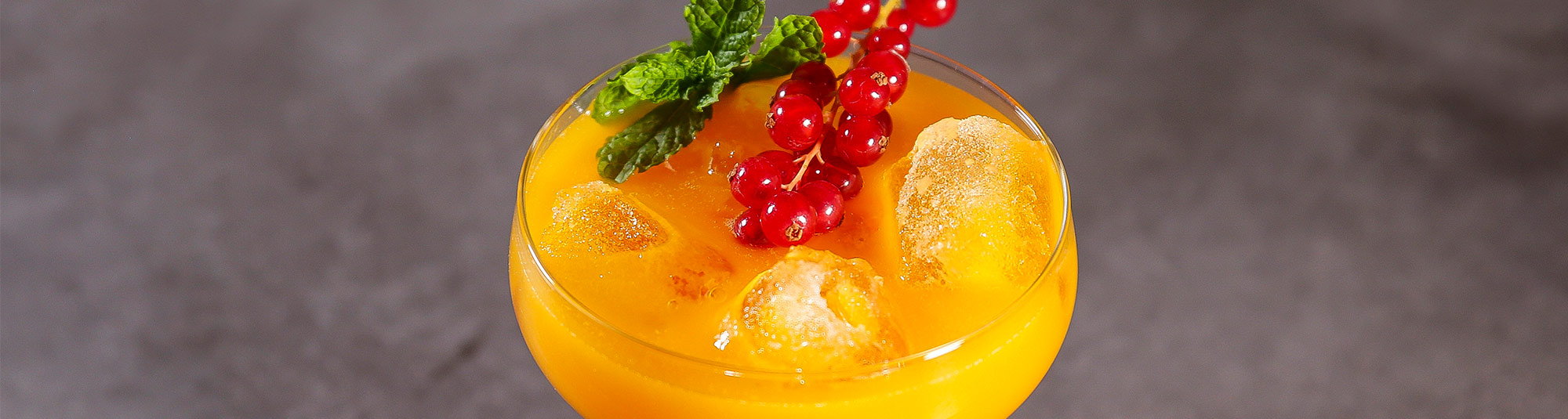 Virgin drink Sour fruitdine